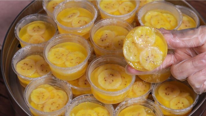 bánh chuối hấp 
