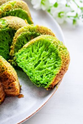 bánh bò lá dứa