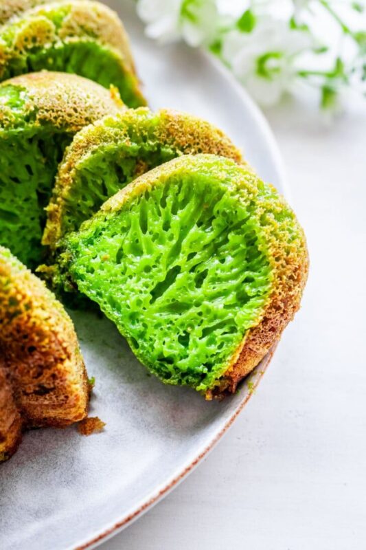 bánh bò lá dứa