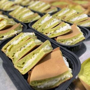 bánh bò kẹp dừa